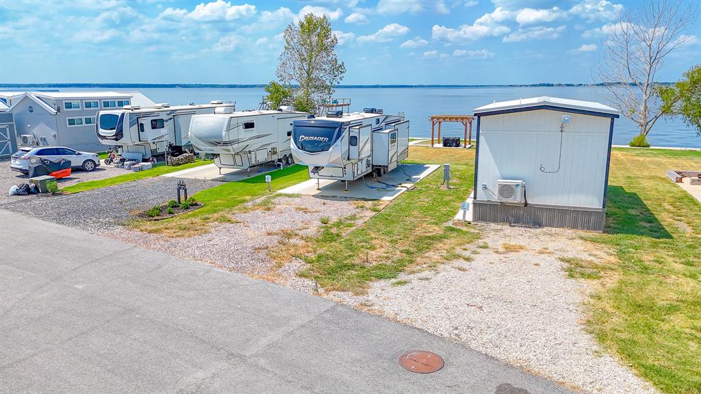 Peninsula Point - Land