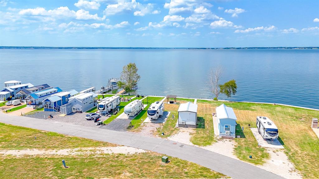 Peninsula Point - Land