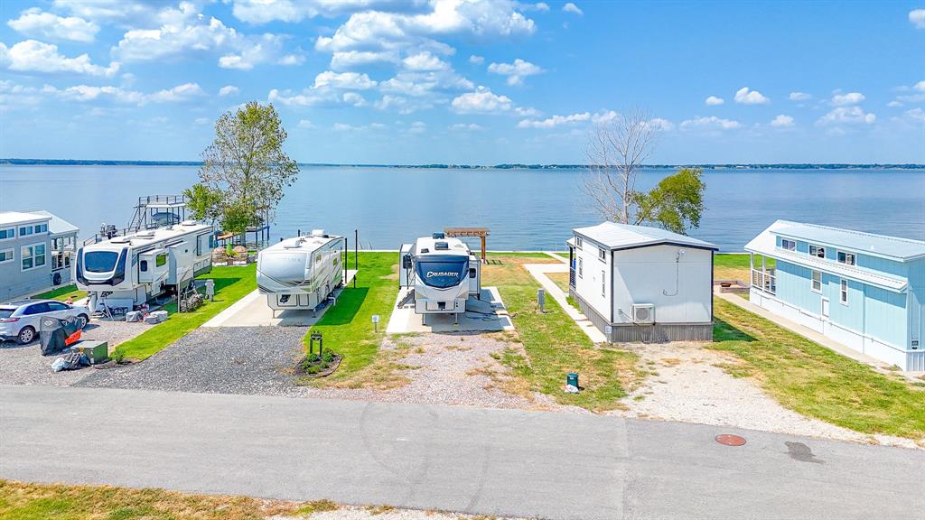 Peninsula Point - Land