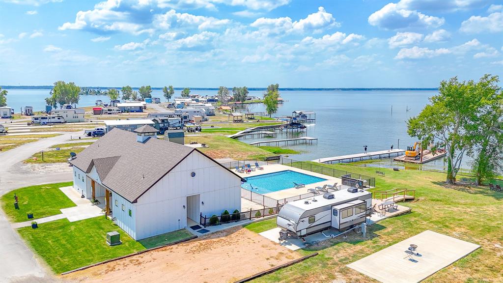 Peninsula Point - Land