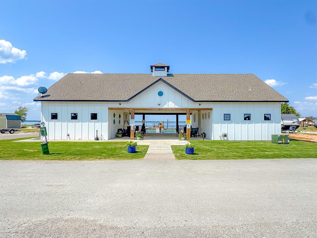 Peninsula Point - Land