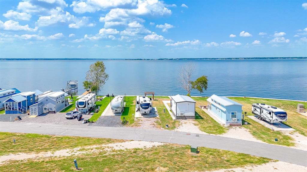 Peninsula Point - Land