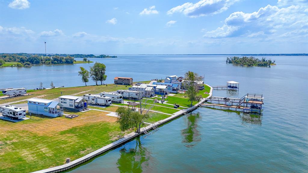 Peninsula Point - Land