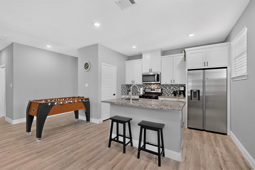 909 Marcellus Court