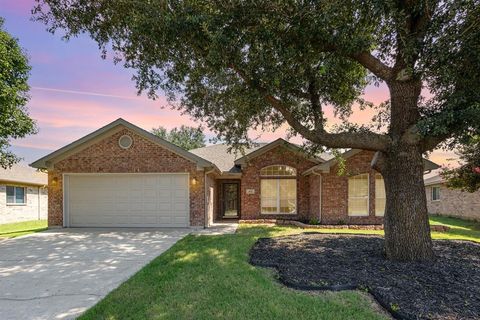 4810 Bluebird Lane Mansfield TX 76063