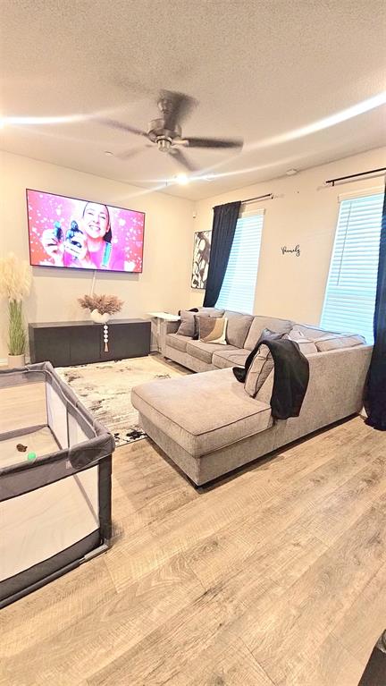 Cloverleaf - Residential Lease