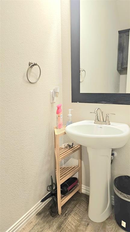 Cloverleaf - Residential Lease