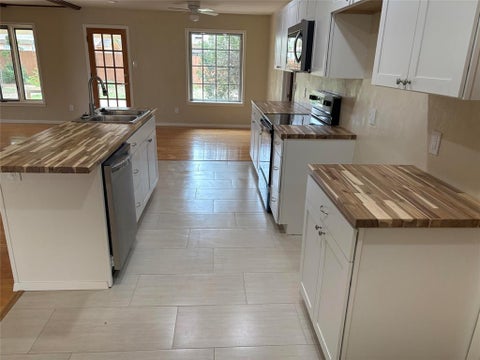 Tiny photo for 5731 37th Street, Lubbock, TX 79407 (MLS # 21396288)