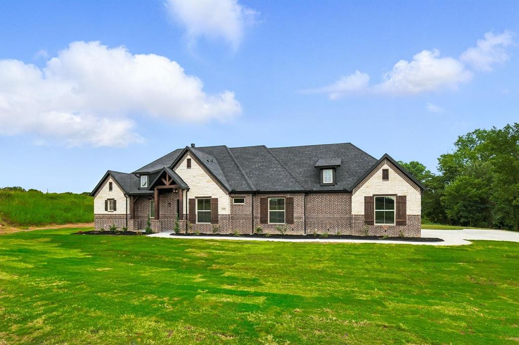 112 County road 4867