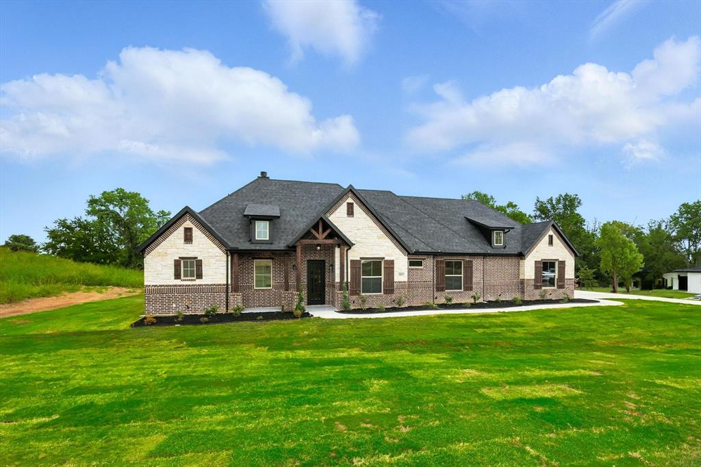 112 County road 4867