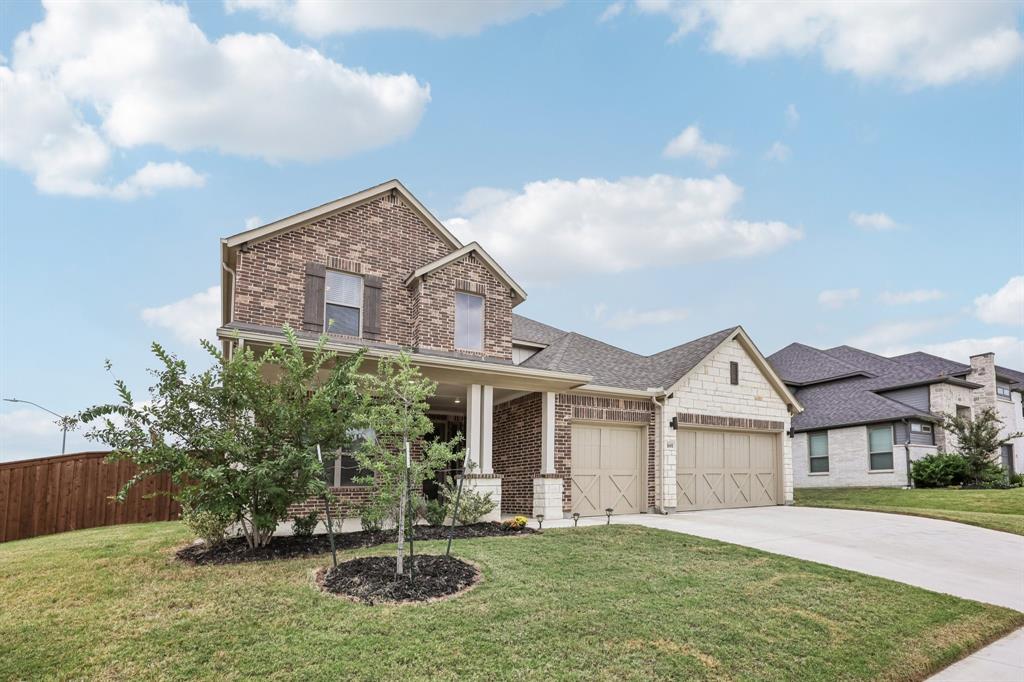 Photo of 1601 Thunderbird Drive, Fort Worth, TX 76052 (MLS # 21392073)