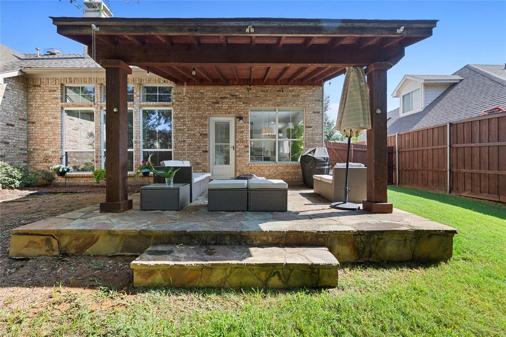 Grapevine, Texas 76051, United States, 4 Bedrooms Bedrooms, ,3 BathroomsBathrooms,Residential,Pending,42237