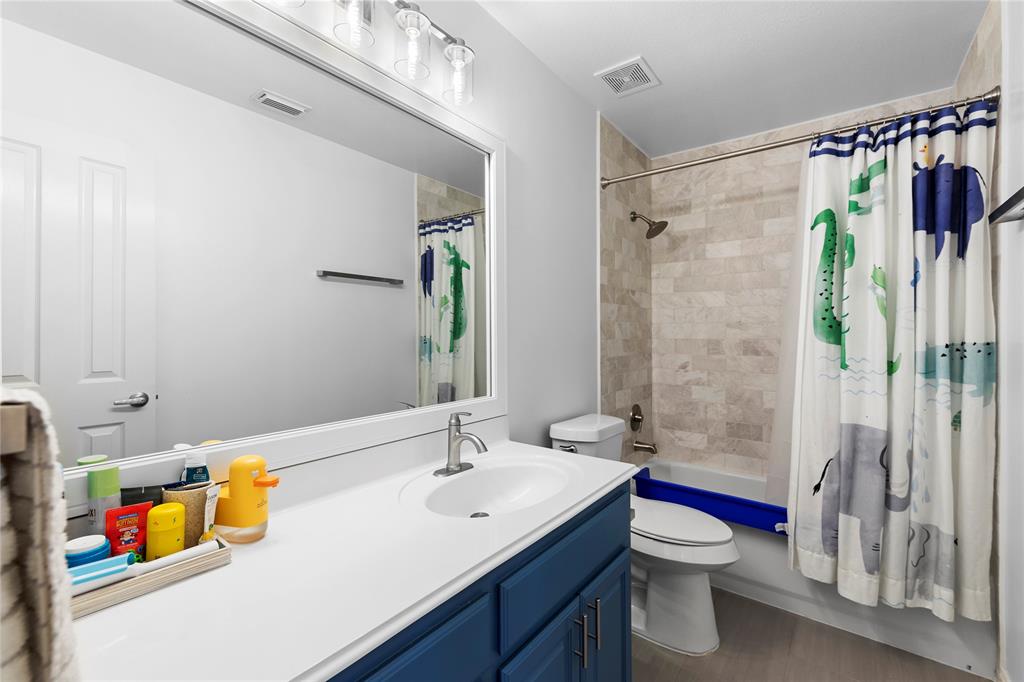 Grapevine, Texas 76051, United States, 4 Bedrooms Bedrooms, ,3 BathroomsBathrooms,Residential,Pending,42237