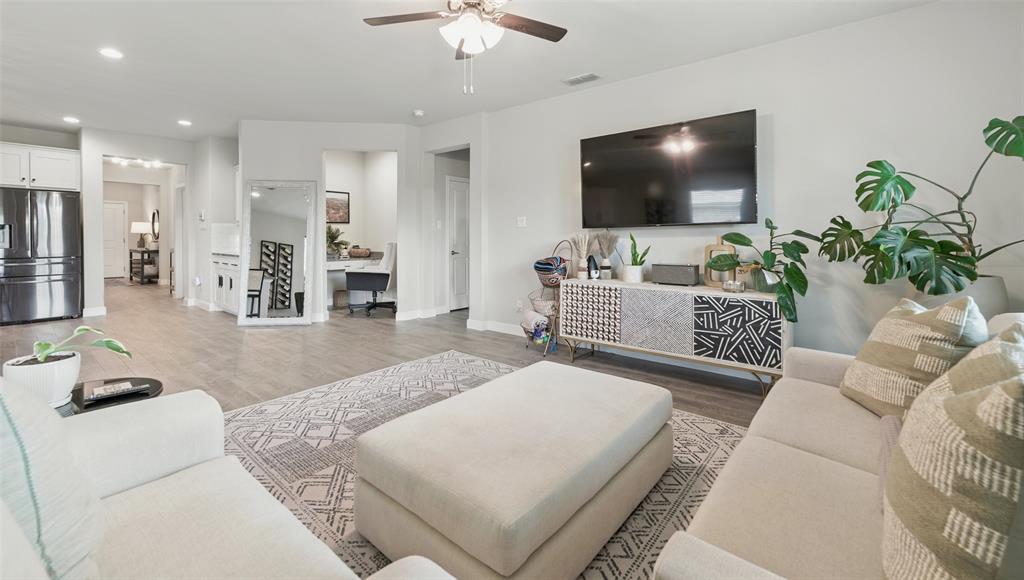 Trails of Elizabeth Creek - Residential Lease