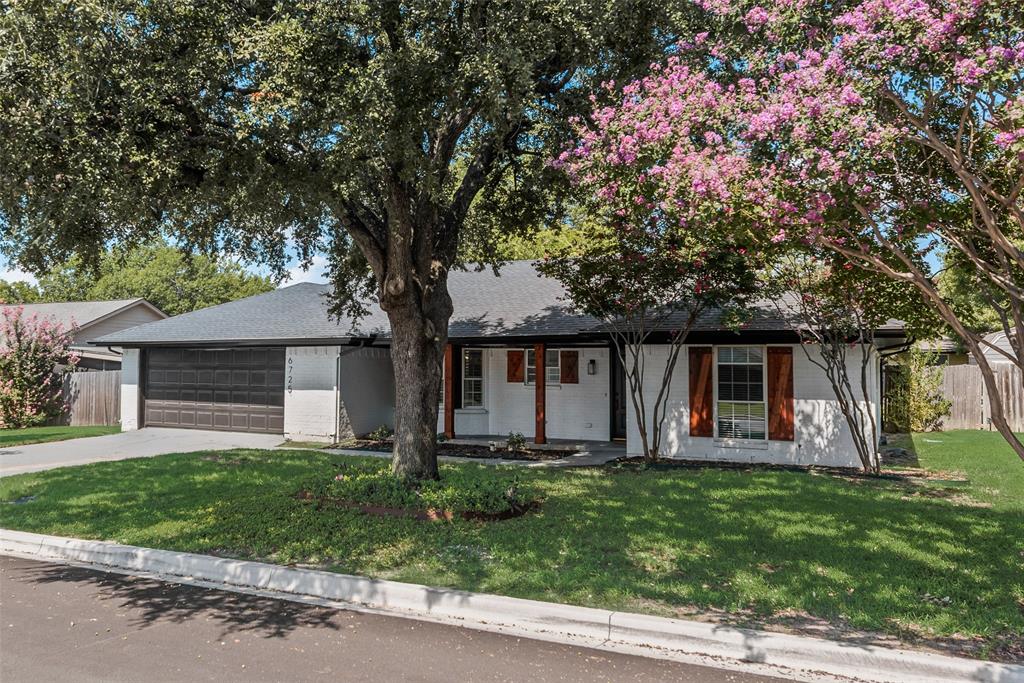 6725 Greenacres Drive