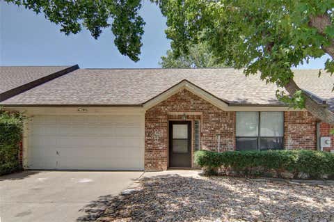 Photo of 937 Heather Court, Weatherford, TX 76086 (MLS # 21347996)
