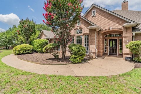 Photo of 1304 Greenview Drive, Aledo, TX 76008 (MLS # 21311209)