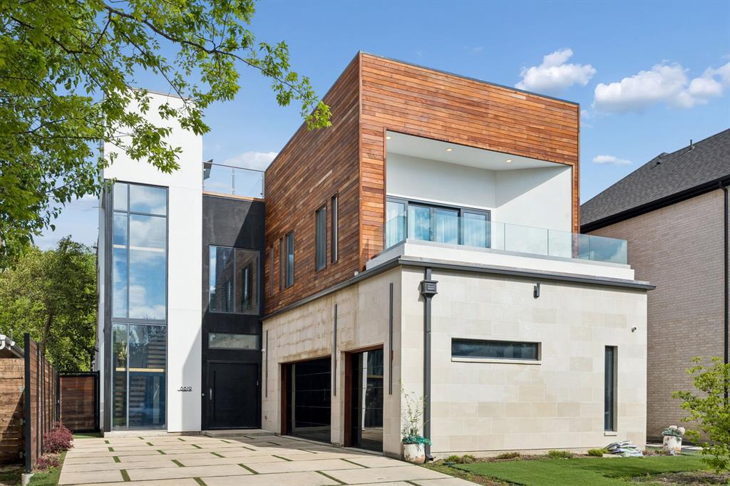 8619 San Fernando Way