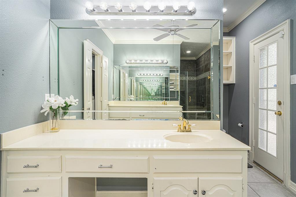 Forest Hills 01 - Residential