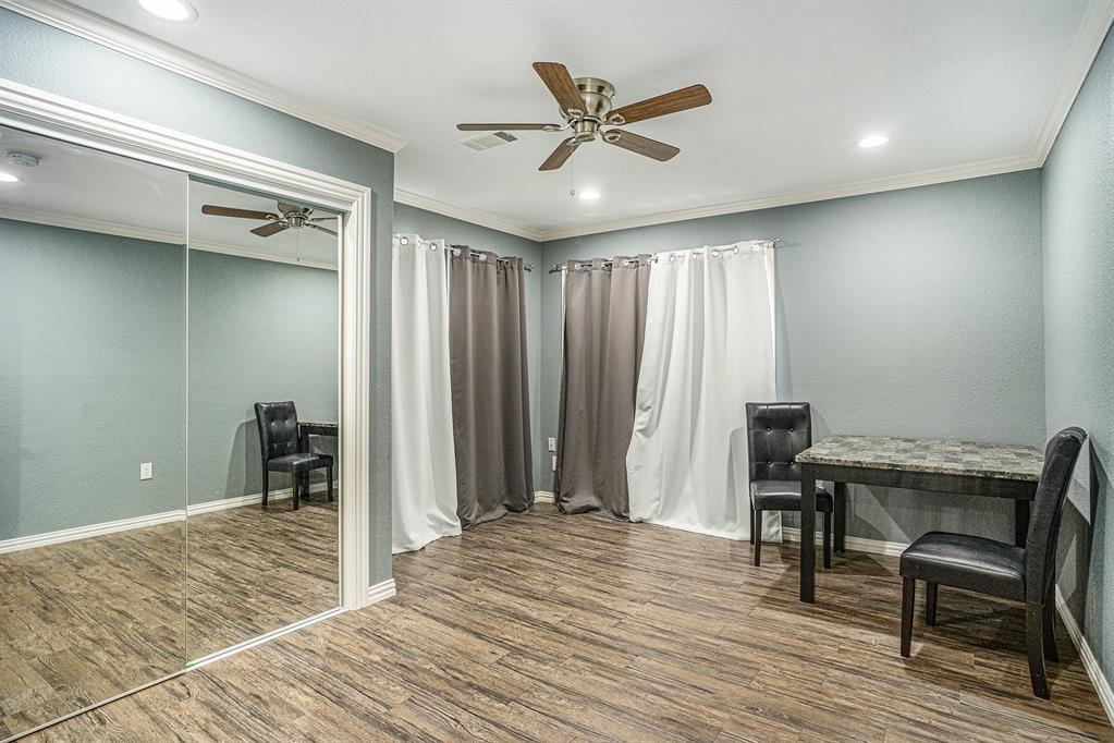 Forest Hills 01 - Residential