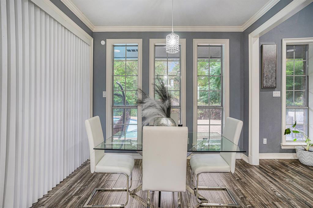 Forest Hills 01 - Residential