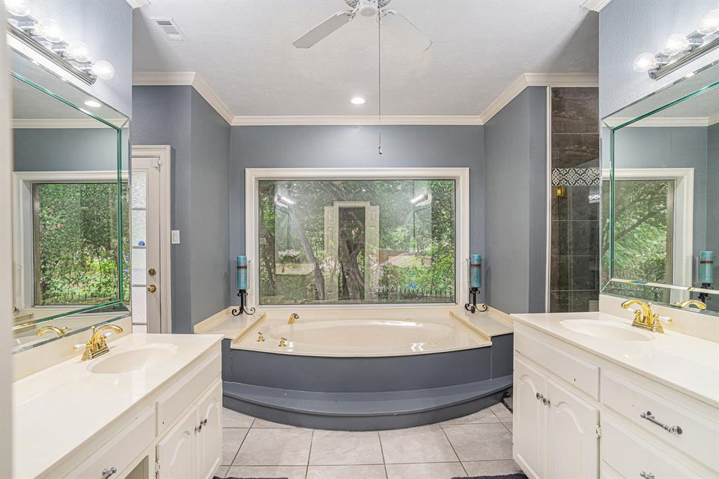 Forest Hills 01 - Residential