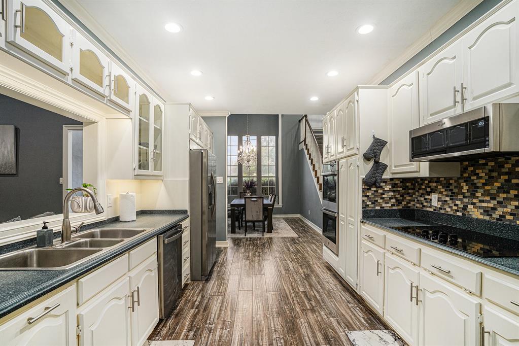 Forest Hills 01 - Residential