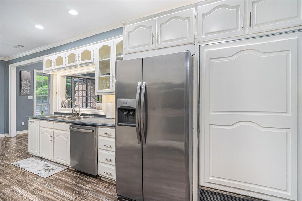 Forest Hills 01 - Residential