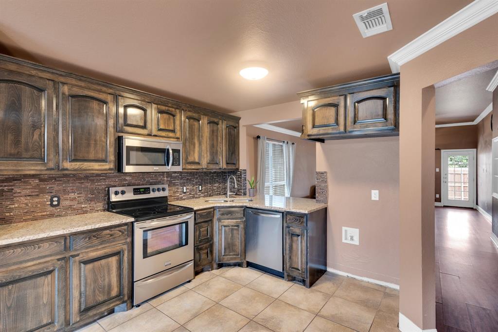 1006 Darren Drive
