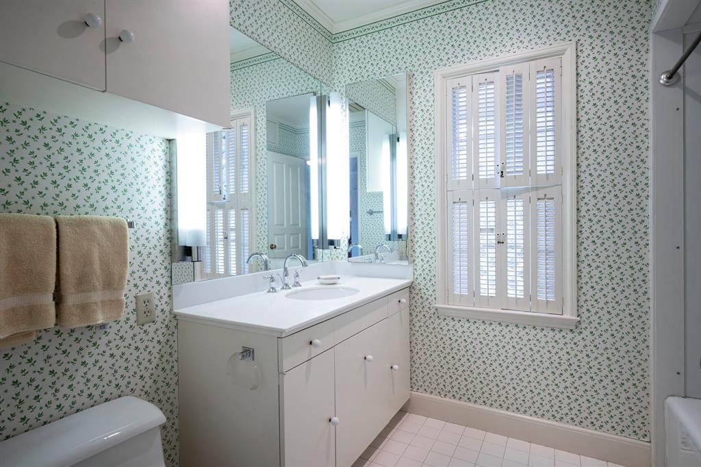 Highland Park West 8th Instl - Residential