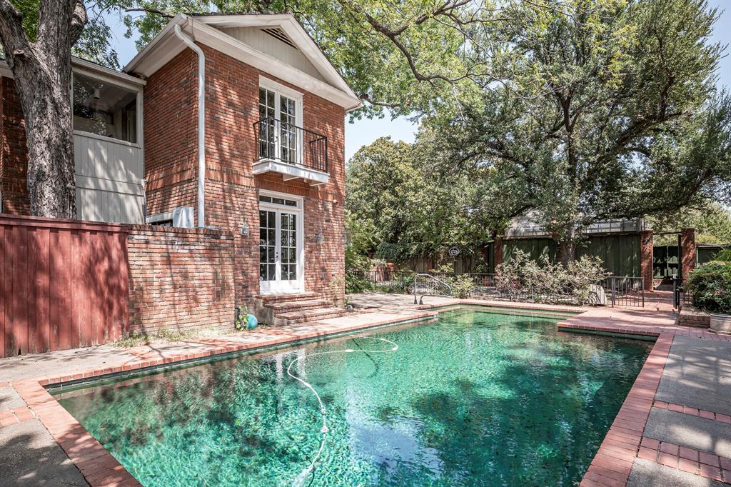 Highland Park West 8th Instl - Residential