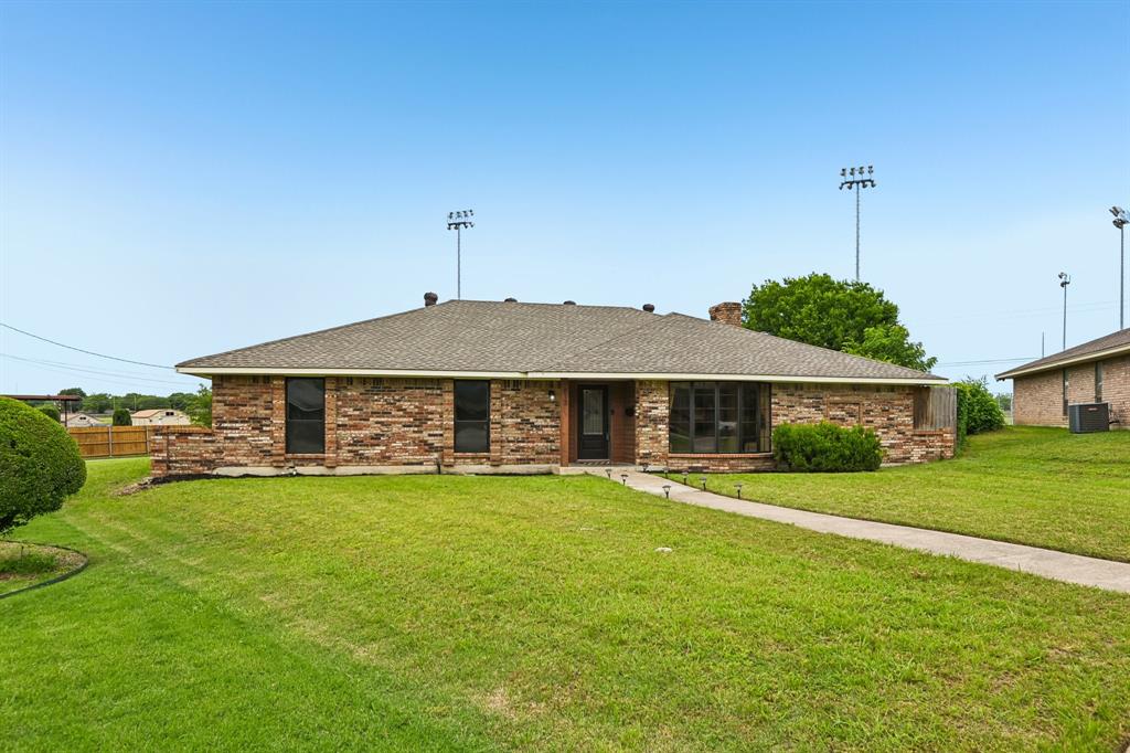 813 Oakbluff Drive