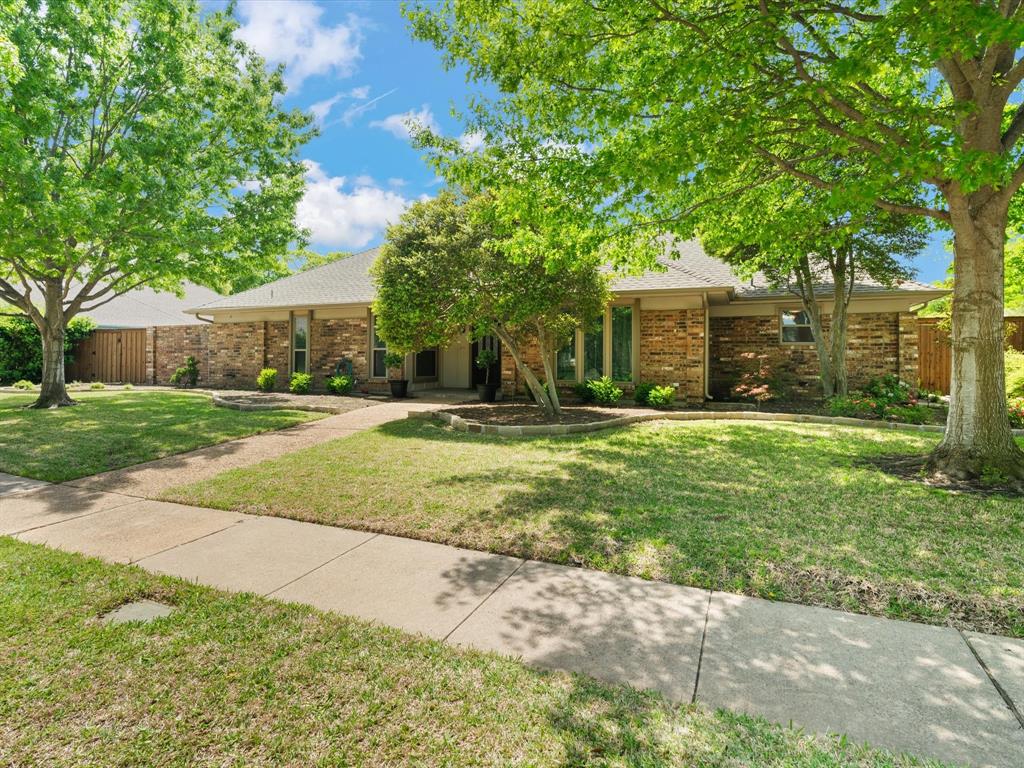 2512 Chadbourne Drive