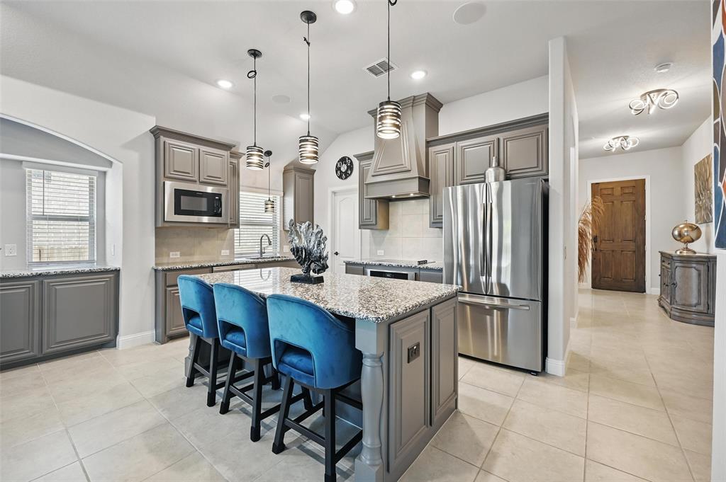625 Ridgewater Trail