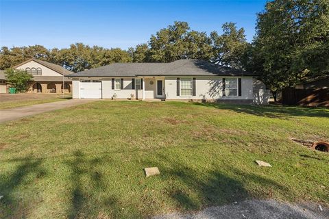 A home in Granbury