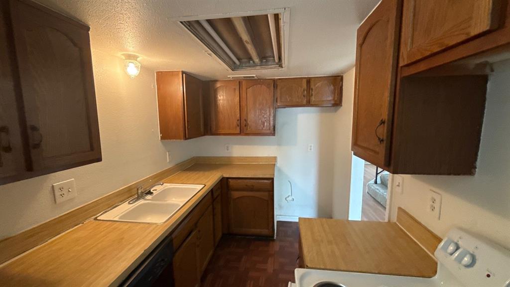 Fair Oaks Condos - Residential