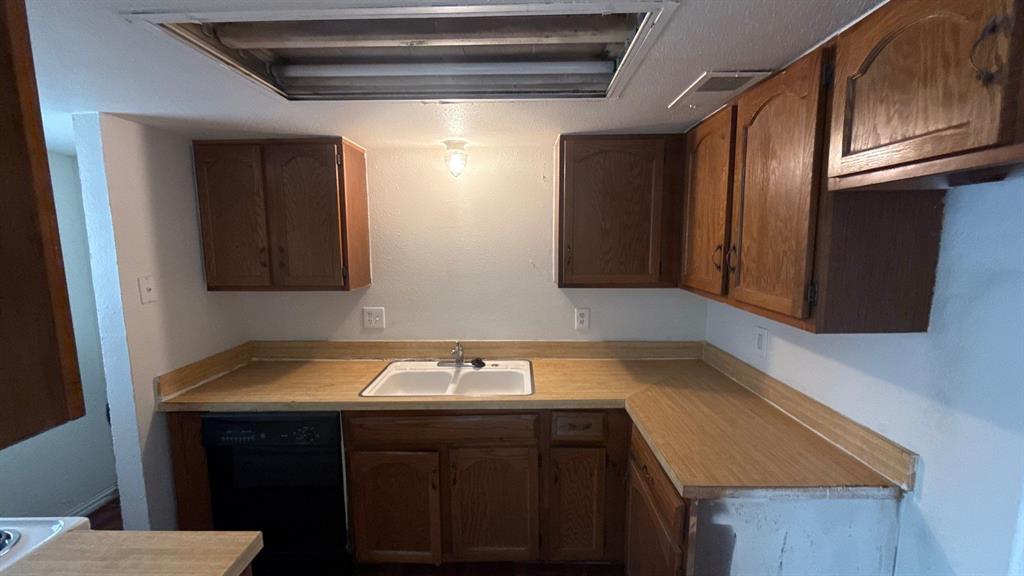 Fair Oaks Condos - Residential