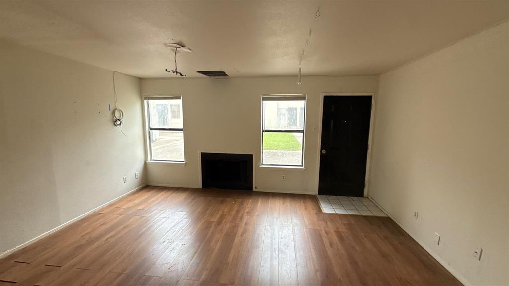 Fair Oaks Condos - Residential