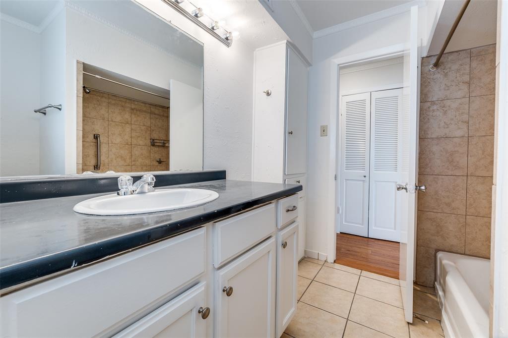 Williamsburg 01 Condo - Residential