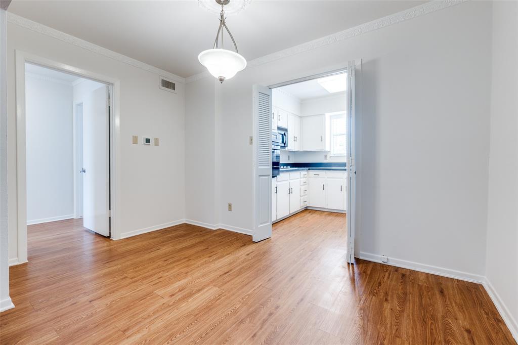 Williamsburg 01 Condo - Residential