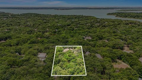 Photo of 950 Garnet Cove, Oak Point, TX 75068 (MLS # 21271417)