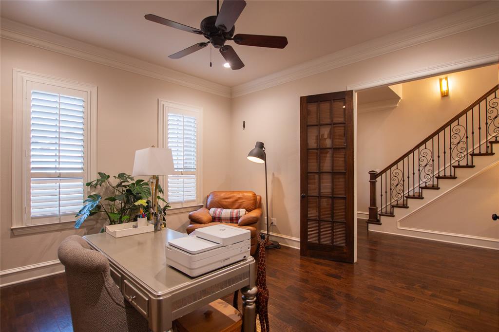 Hollytree Square - Residential