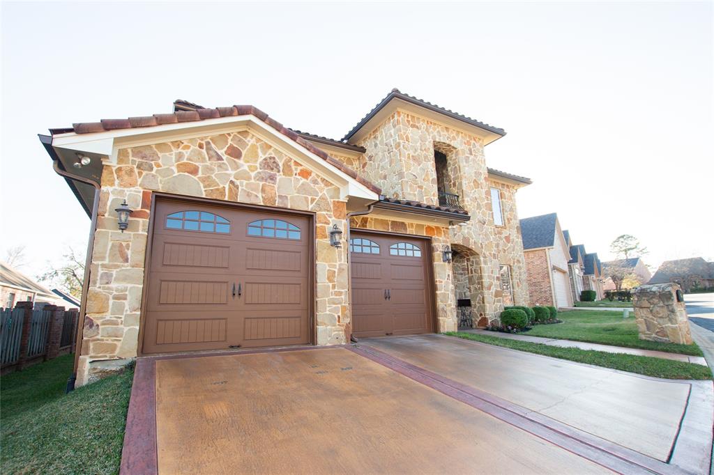 Hollytree Square - Residential