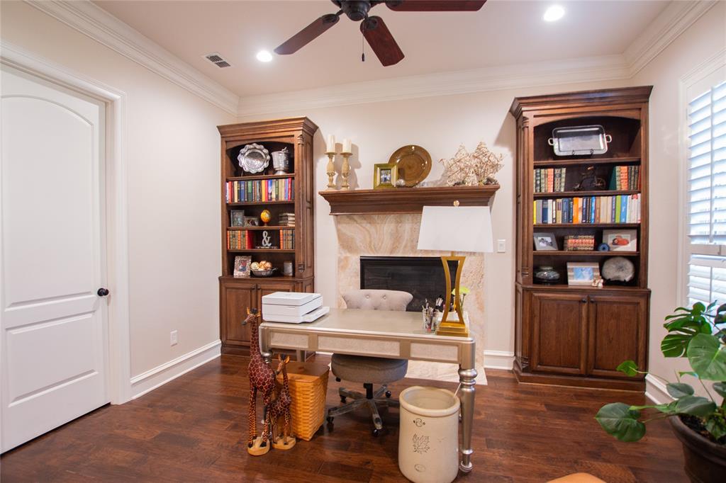 Hollytree Square - Residential