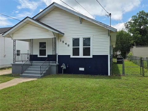 Photo of 1548 Mckenzie Avenue, Waco, TX 76708 (MLS # 21347792)