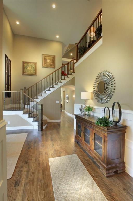 814 Calcot Drive