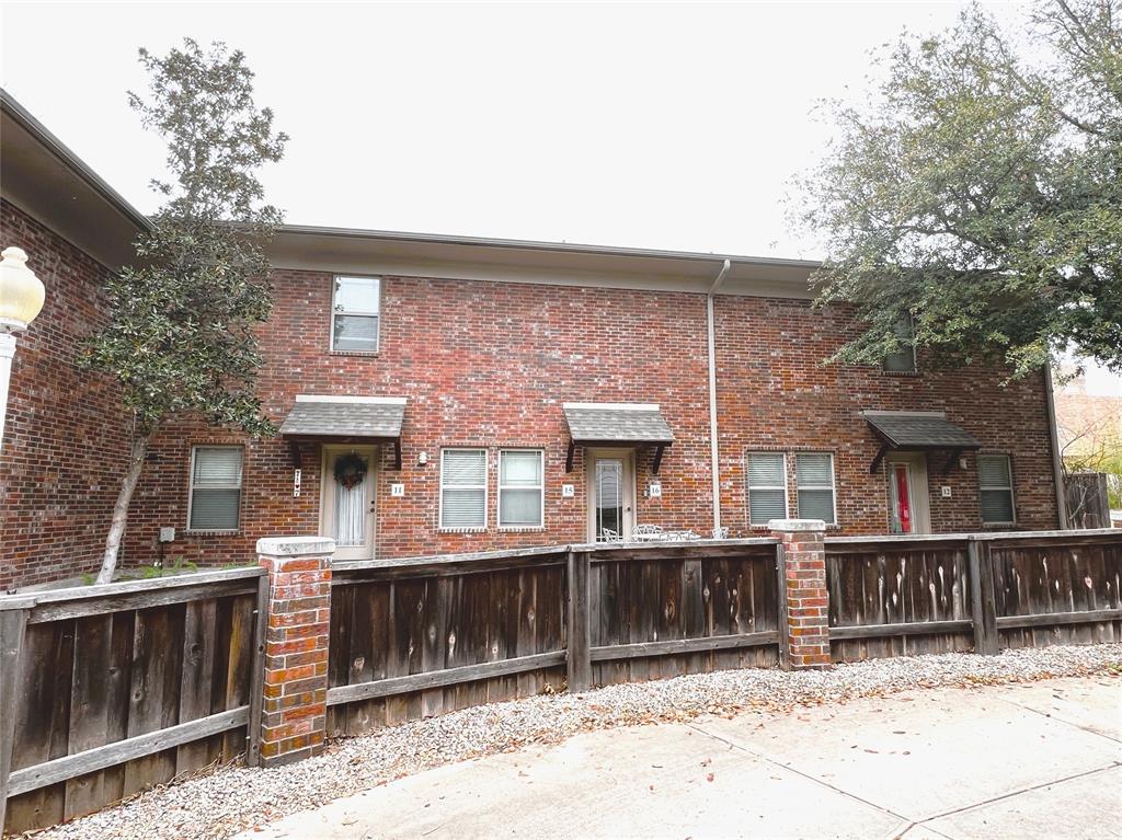 Town - Residential Lease