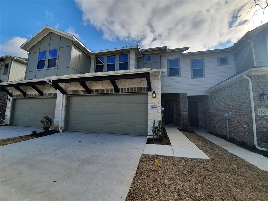 8266 Primrose Way