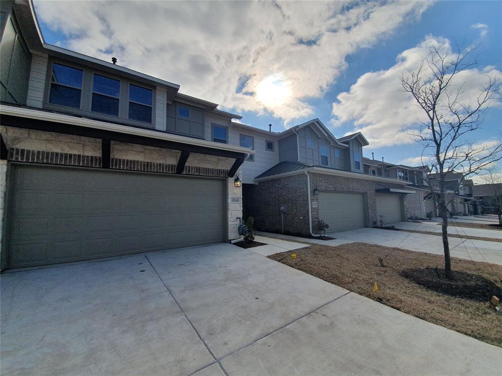 8266 Primrose Way
