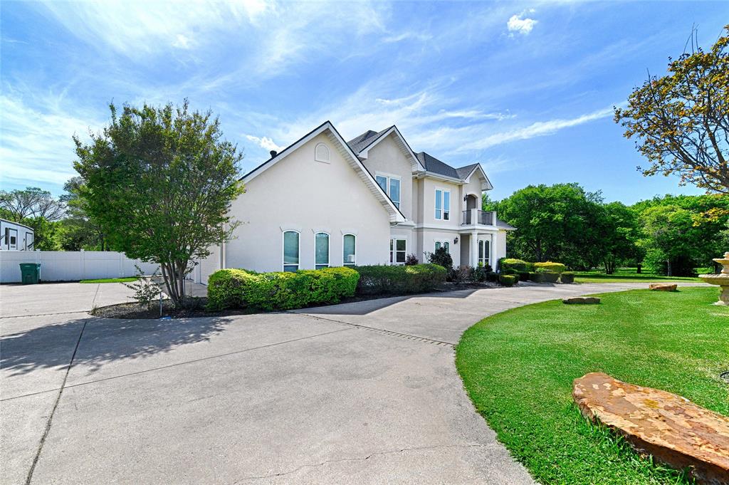 2360 Mystic Shore Drive